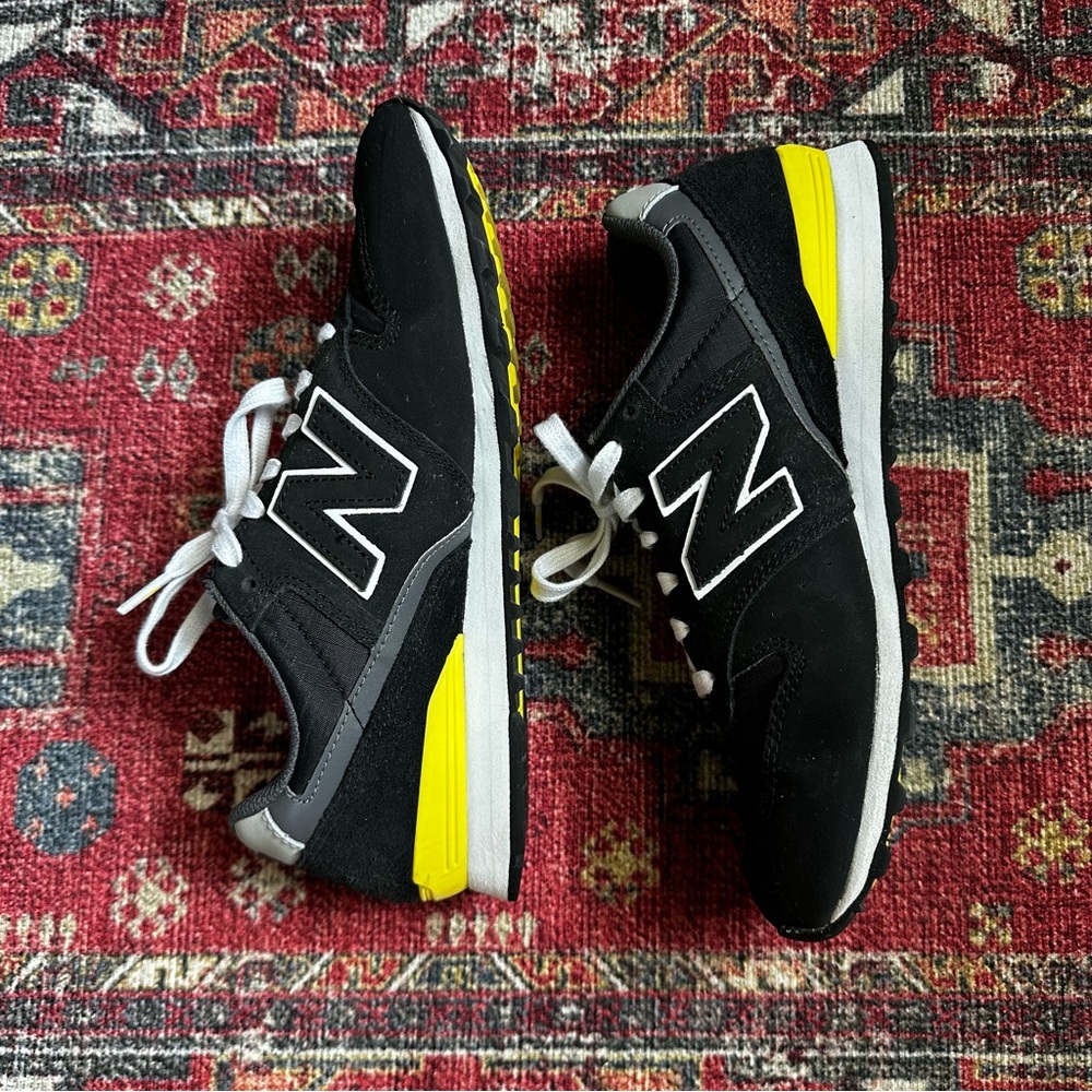 FIGS New Balance 996